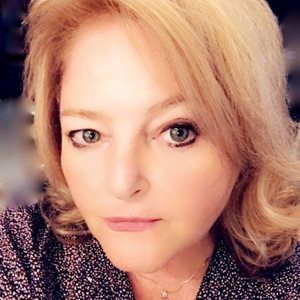 LouiseSchiavone.jpg